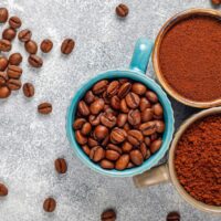 cà phê rang xay và cà phê hòa tan